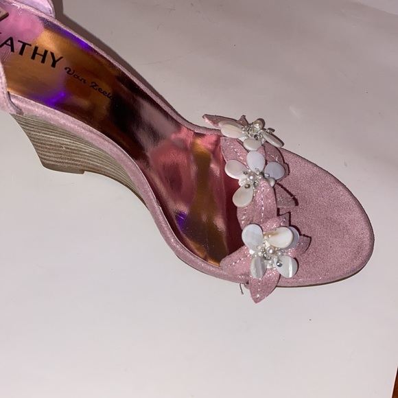 Kathy Van Zeeland | floral high heels pink glitter - Picture 3 of 11